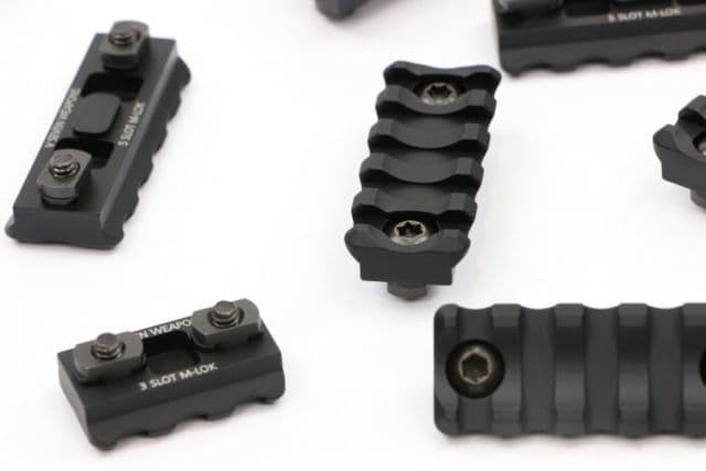 V Seven Lightweight M-Lok Rail Section 5 Slot