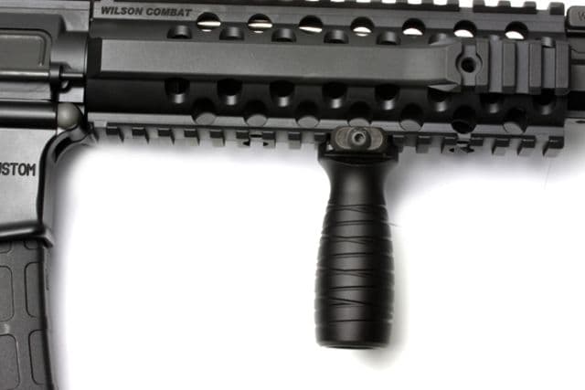 Wilson Combat Vertical Grip Picatinny Mount Black